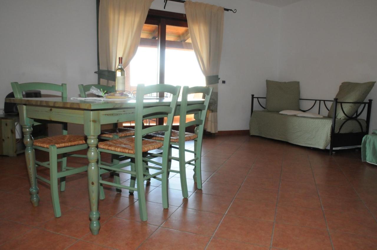Apartamento Il Borgo Di Punta Marana Golfo Aranci Exterior foto