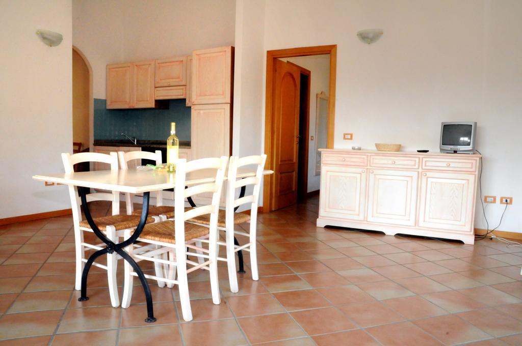 Apartamento Il Borgo Di Punta Marana Golfo Aranci Exterior foto